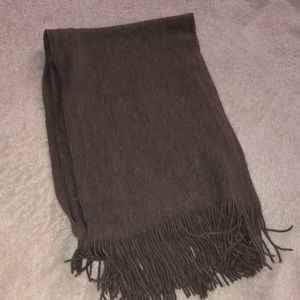 Women’s scarf